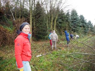 Mithelfaktion Randpflege Ackerwäldchen 27.11.21