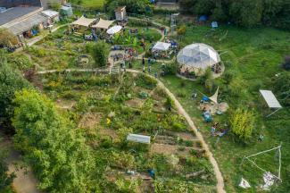 Inklusiver Gemeinschaftsgarten am Dorfbach "zusammen gärtnern"