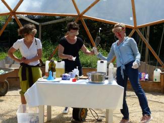 Seifenworkshop  Sophia Elmlinger von IMIKO - Naturkosmetik