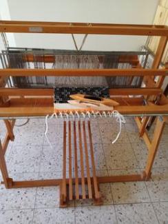 eingerichteter Webstuhl