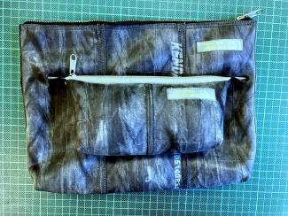 1 kleine und 1 größere Tasche aus Fahrradschlauch mit Reißverschluss